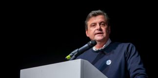 Calenda “Gruppioni a Iv? Dirlo prima sarebbe stato più elegante”