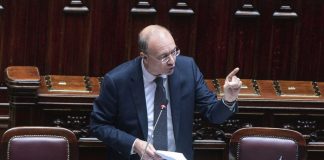 Scuola, Valditara “Su fuga docenti dati drammatici, servono incentivi”