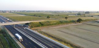 A14, Autostrade per l’Italia: corteo di auto festeggia riapertura tre corsie dopo intense lavorazioni notturne della task force del gruppo