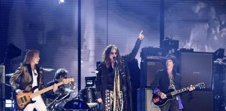 Gli Aerosmith annunciano il tour di addio