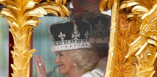 Carlo III, i look di Camilla e delle ospiti reali per l’incoronazione