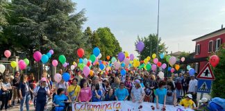 In 700 alla Camminata dell’Amicizia della Casa del Sole. Torelli: ” bellissimo cammino per condividere pensieri e riflessioni”