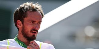 Roland Garros 2023, Medvedev ko al primo turno
