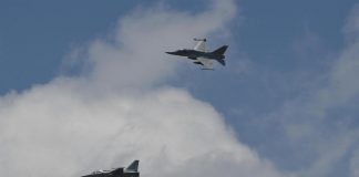 Guerra Ucraina-Russia, Mosca: “F-16 saranno considerati obiettivi legittimi”