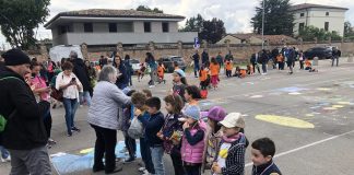 Grazie, il regno dei bambini tra gessetti colorati, sport, giochi e letture