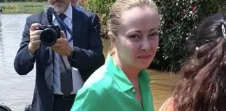 Alluvione Emilia Romagna, Meloni tra la popolazione: “Siete molto bravi” – Video