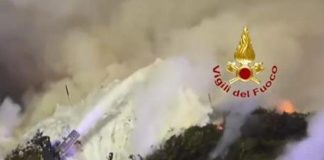 Terni, rogo in azienda che smaltisce rifiuti organici a Nera Montoro – Video