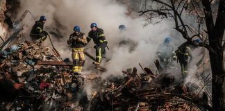 Ucraina, respinto massiccio attacco di droni su Kiev