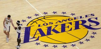 Lakers dominano i Warriors grazie a super Davis e volano sul 2-1