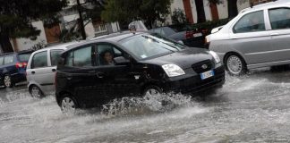 Maltempo Firenze, bomba d’acqua oggi. Allerta meteo in Toscana