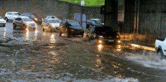 Allerta maltempo sull’Italia, temporali e mareggiate: i consigli della Protezione civile