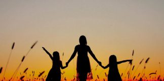 Festa della mamma 2023, quando è quest’anno? La data