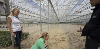 Alluvione Emilia Romagna, ancora allerta rossa. Meloni nelle zone colpite: “Governo c’è”