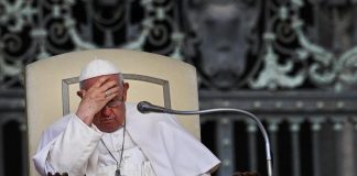 Papa Francesco salta le udienze: “Ha uno stato febbrile”