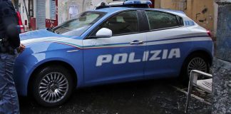 Napoli, accoltellato oggi nel rione Amicizia: è in prognosi riservata