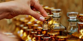 Al Mantova Village domenica c’è “Fiori e profumi. Laboratorio sensoriale”