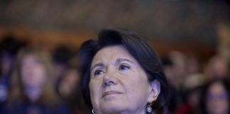 Salone Libro 2023, Roccella contestata. Ministro: “Confrontiamoci”