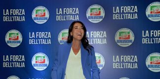 Forza Italia si ritrova a Milano, attesa per discorso di Berlusconi