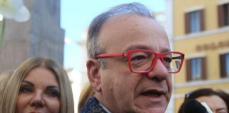 Dc, Rotondi presenta esposto a Mattarella e Meloni: “Denuncio ‘furto’ di Balena Bianca”