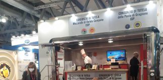 A Tuttofood la nuova tendenza della mozzarella di bufala campana Dop a colazione