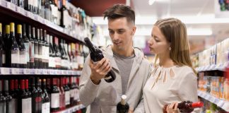 Vino, in Irlanda è legge l’alert sanitario in etichetta sugli alcolici