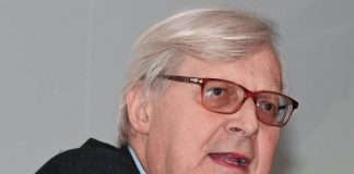 Sgarbi: “Sì a concerto Springsteen per vittime alluvione Romagna”