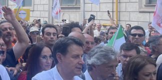 Conte “Il Governo vuole fare cassa sui poveri”
