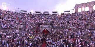 L’Arena di Verona festeggia 100 anni con l’Aida, standing ovation per Sophia Loren