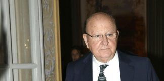 Berlusconi, Massimo Boldi ad Arcore: “Per me è ancora qui”