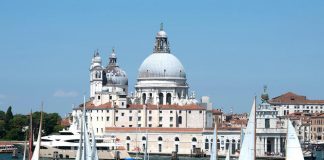 Vela d’epoca, a Naif di Ivan Gardini il Trofeo Principato di Monaco a Venezia