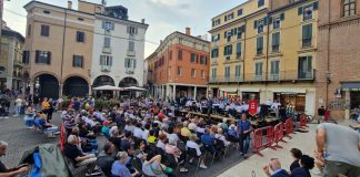 2 giugno, la Banda Città di Mantova incanta piazza Mantegna e chiude le celebrazioni