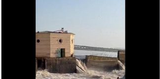 Diga vicino a Kherson distrutta, scambio di accuse Ucraina-Russia