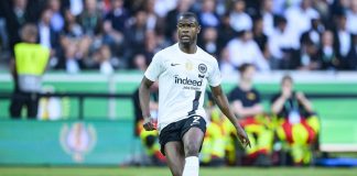 Roma, ufficiale Evan Ndicka: contratto fino al 2028