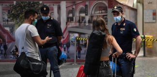 Soli e con genitori anziani, 1 giovane su 3 chiede aiuto psicologico