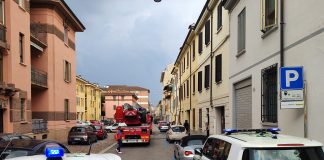 Mantova, incendio in un appartamento di via Nazario Sauro