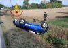 Moglia, esce di strada con l’auto e si ribalta in un fosso: 27enne in ospedale