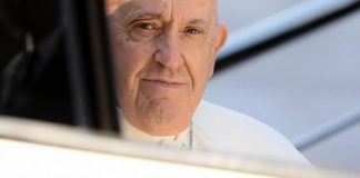 Papa Francesco lascia il Gemelli, domani dimissioni da ospedale