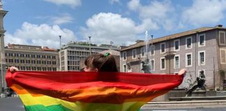 Roma Pride 2023, parata per i diritti Lgbt. Cortei in 9 città – Video