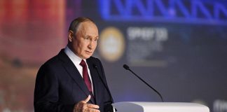 Putin: “Possiamo colpire centro di Kiev “. Chiesto minuto di silenzio per Berlusconi