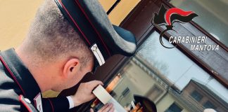 Schiamazzi e molti pregiudicati tra i clienti: licenza sospesa al bar Leopardi di Porto