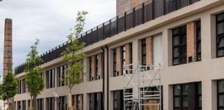 Fiera Catena, Palazzi: “Tra due mesi si inaugura la scuola, ad ottobre la palestra”