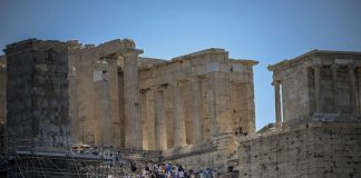 Caldo africano in Grecia, Atene chiude l’Acropoli