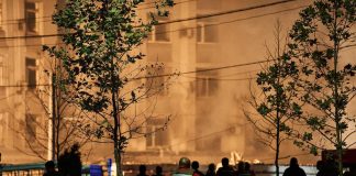 Ucraina, bombardamento russo a Dnipro: 9 feriti