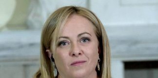 Meloni: “L’Ue va verso destra, cittadini stanchi di utopie sinistra”