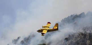 Incendi Sicilia, ancora fiamme nel Palermitano: canadair in azione