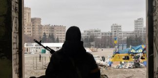 Ucraina, attacco russo su Kharkiv. Allarme antiaereo a Kiev