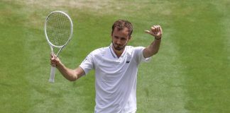 Wimbledon 2023, Medvedev in semifinale: Eubanks battuto in 5 set