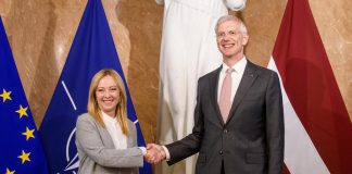 Giorgia Meloni in Lettonia: “Accordo su migranti e sostegno all’Ucraina”
