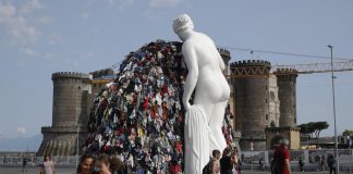 Napoli, distrutta da incendio ‘Venere degli stracci’ di Michelangelo Pistoletto