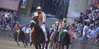 Palio di Siena, oggi la sfida, i favoriti: dove vederla in tv